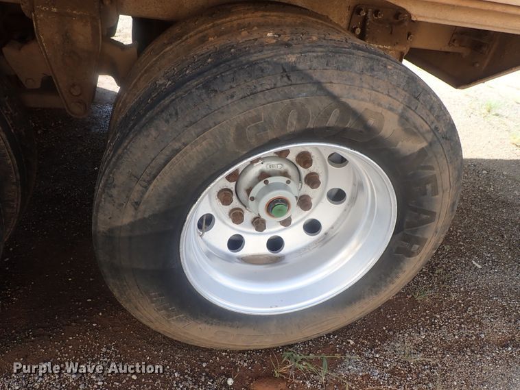 image for item DC1456 2002 Guthrie Wilkens GWFT50 walking floor trailer