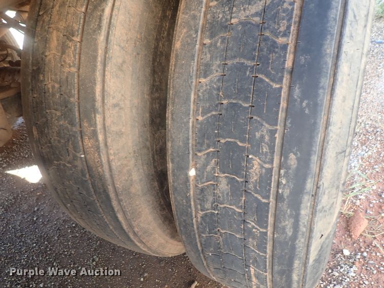 image for item DC1456 2002 Guthrie Wilkens GWFT50 walking floor trailer