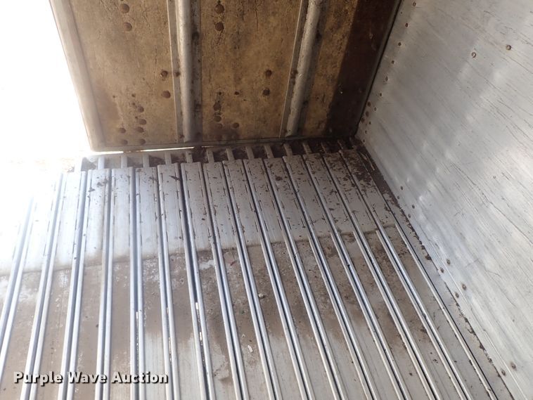 image for item DC1457 2002 Guthrie Wilkens GWFT50 walking floor trailer