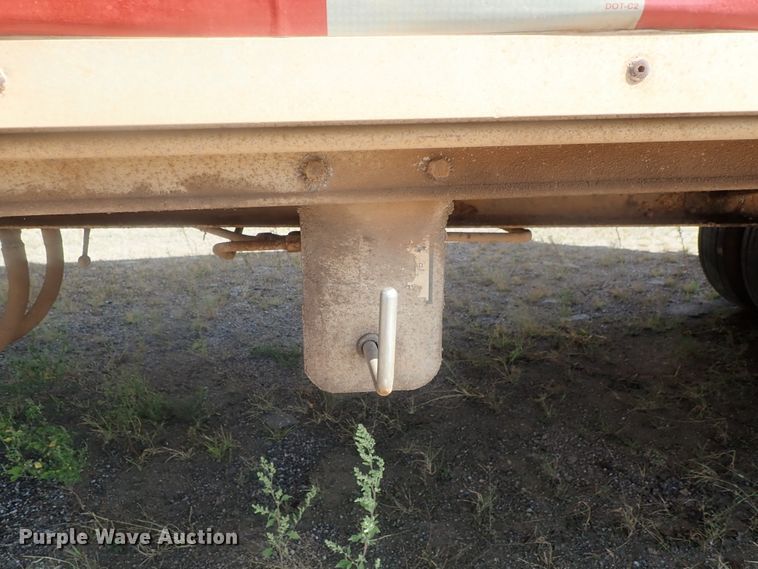 image for item DC1457 2002 Guthrie Wilkens GWFT50 walking floor trailer