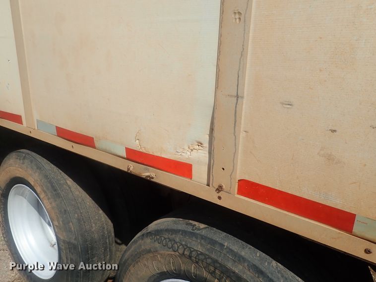 image for item DC1457 2002 Guthrie Wilkens GWFT50 walking floor trailer