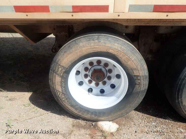 image for item DC1457 2002 Guthrie Wilkens GWFT50 walking floor trailer