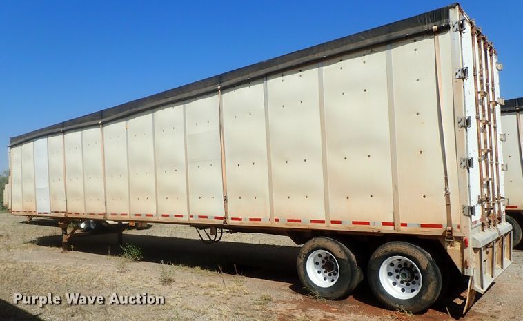 image for item DC1458 2002 Guthrie Wilkens GWFT50 walking floor trailer