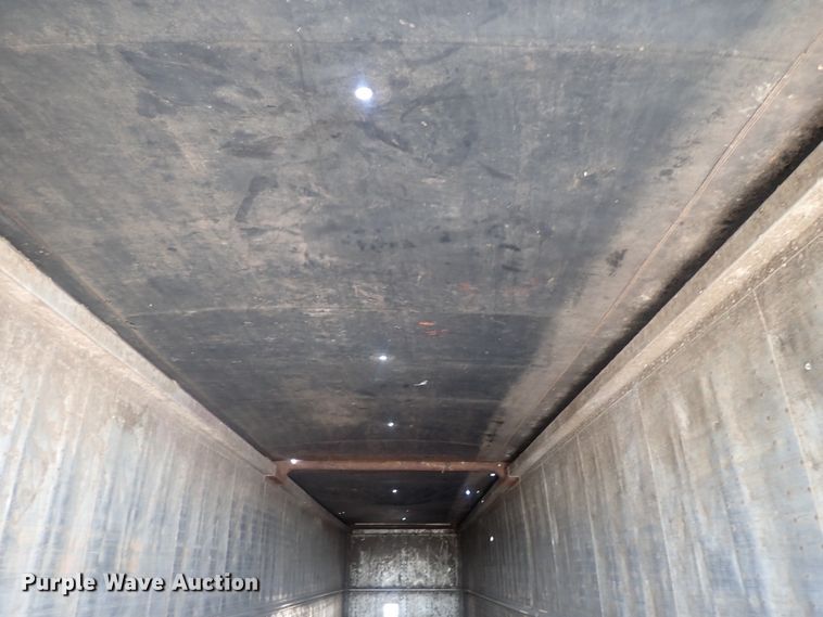 image for item DC1458 2002 Guthrie Wilkens GWFT50 walking floor trailer