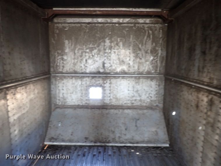 image for item DC1458 2002 Guthrie Wilkens GWFT50 walking floor trailer