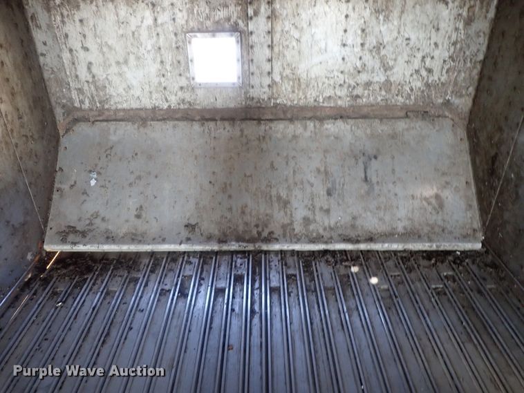 image for item DC1458 2002 Guthrie Wilkens GWFT50 walking floor trailer