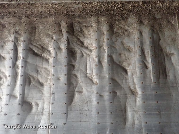 image for item DC1458 2002 Guthrie Wilkens GWFT50 walking floor trailer