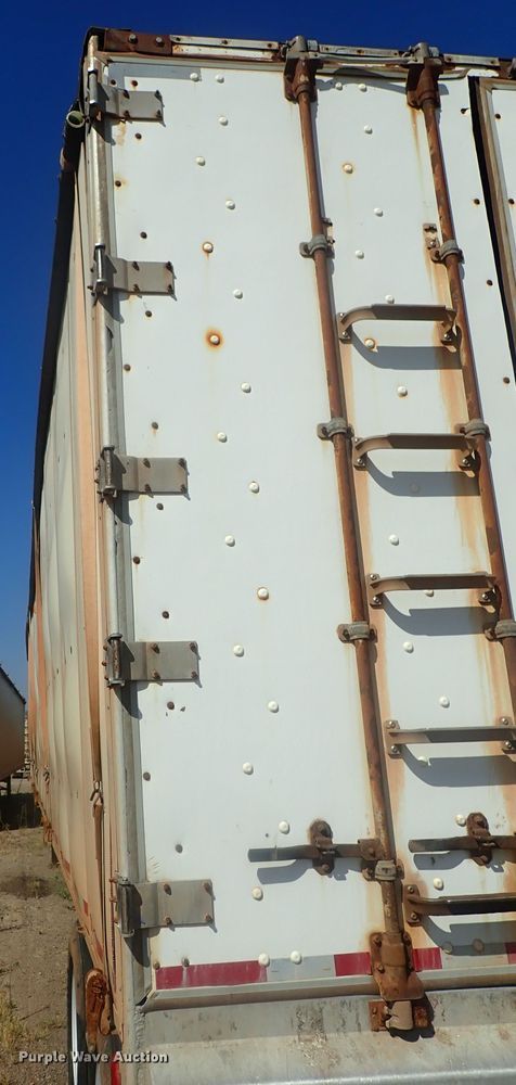 image for item DC1458 2002 Guthrie Wilkens GWFT50 walking floor trailer