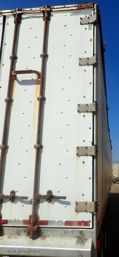 image for item DC1458 2002 Guthrie Wilkens GWFT50 walking floor trailer