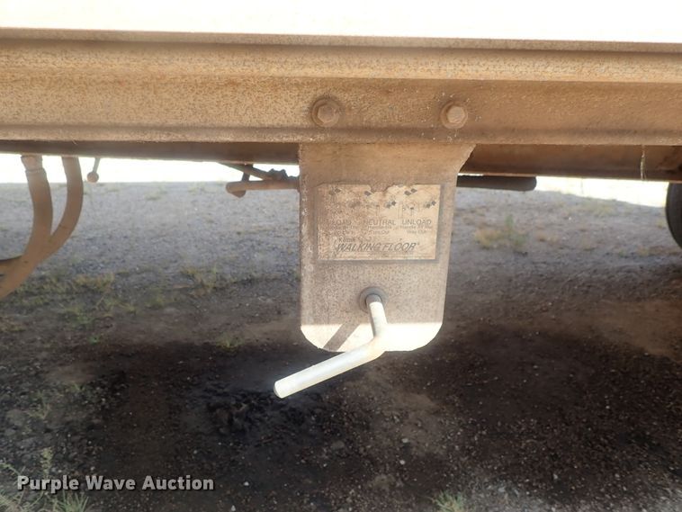 image for item DC1458 2002 Guthrie Wilkens GWFT50 walking floor trailer