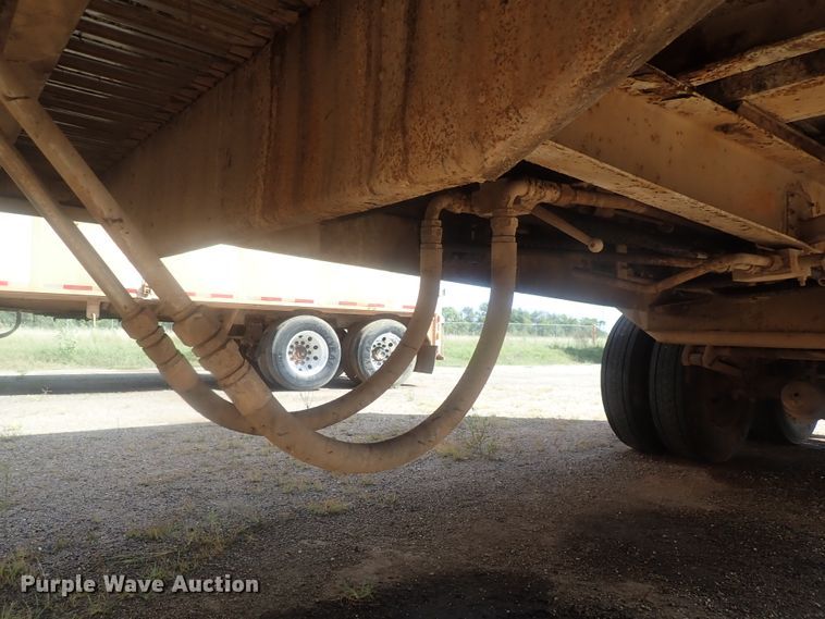 image for item DC1458 2002 Guthrie Wilkens GWFT50 walking floor trailer