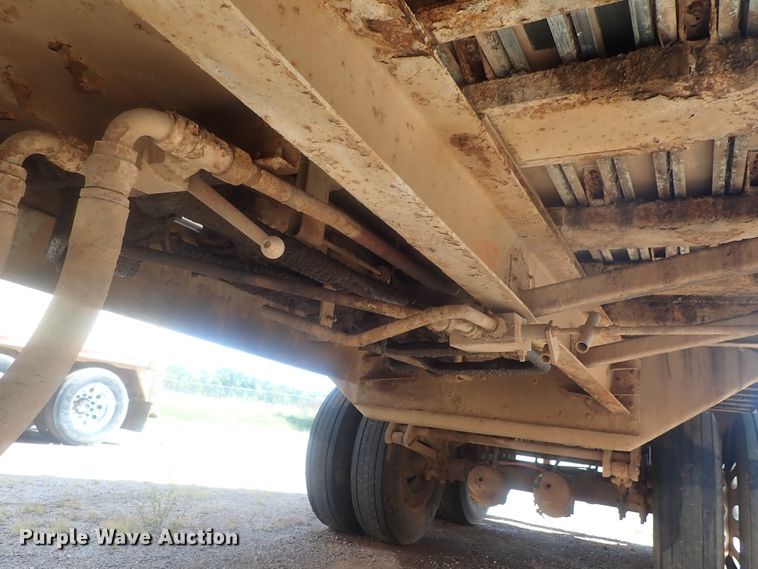 image for item DC1458 2002 Guthrie Wilkens GWFT50 walking floor trailer