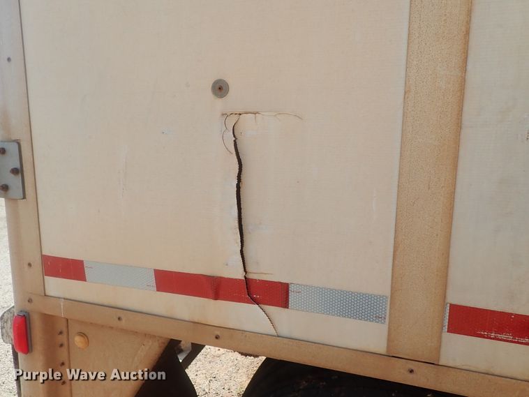 image for item DC1458 2002 Guthrie Wilkens GWFT50 walking floor trailer