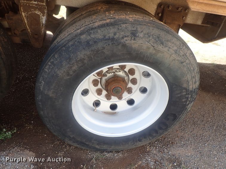 image for item DC1458 2002 Guthrie Wilkens GWFT50 walking floor trailer