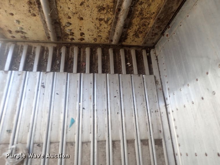 image for item DC1459 2002 Guthrie Wilkens GWFT50 walking floor trailer