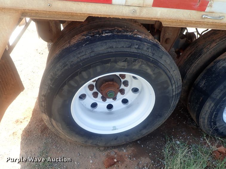 image for item DC1459 2002 Guthrie Wilkens GWFT50 walking floor trailer