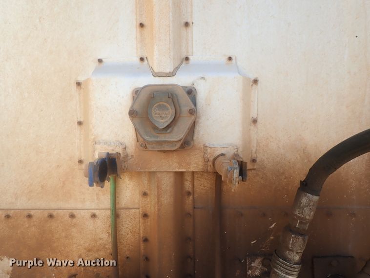 image for item DC1460 2002 Guthrie Wilkens GWFT50 walking floor trailer