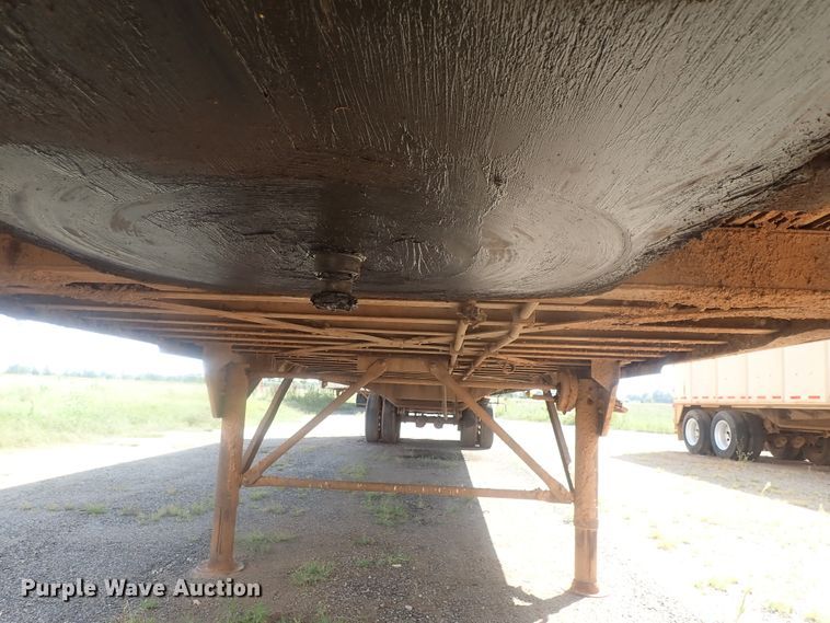 image for item DC1460 2002 Guthrie Wilkens GWFT50 walking floor trailer