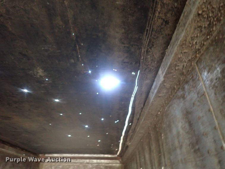 image for item DC1460 2002 Guthrie Wilkens GWFT50 walking floor trailer