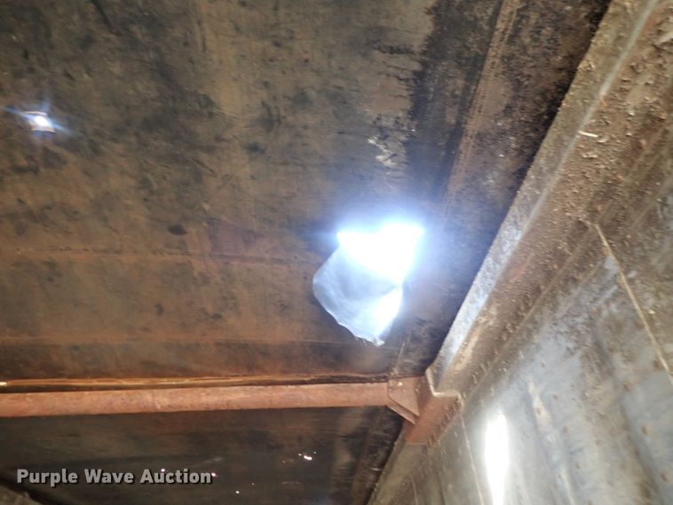 image for item DC1460 2002 Guthrie Wilkens GWFT50 walking floor trailer