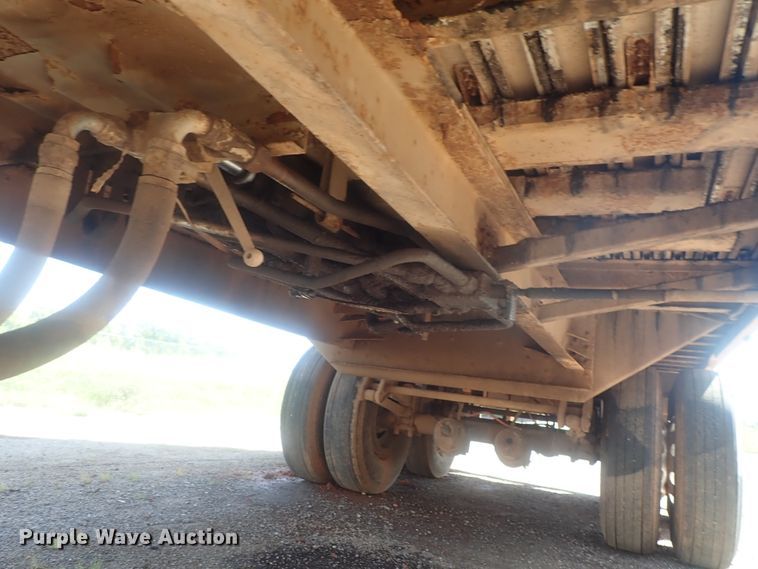 image for item DC1460 2002 Guthrie Wilkens GWFT50 walking floor trailer