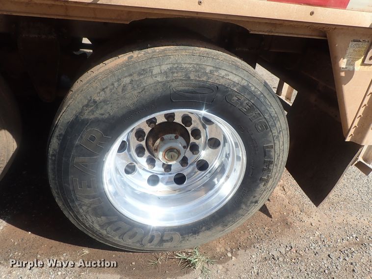 image for item DC1460 2002 Guthrie Wilkens GWFT50 walking floor trailer