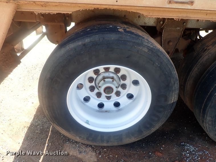 image for item DC1460 2002 Guthrie Wilkens GWFT50 walking floor trailer