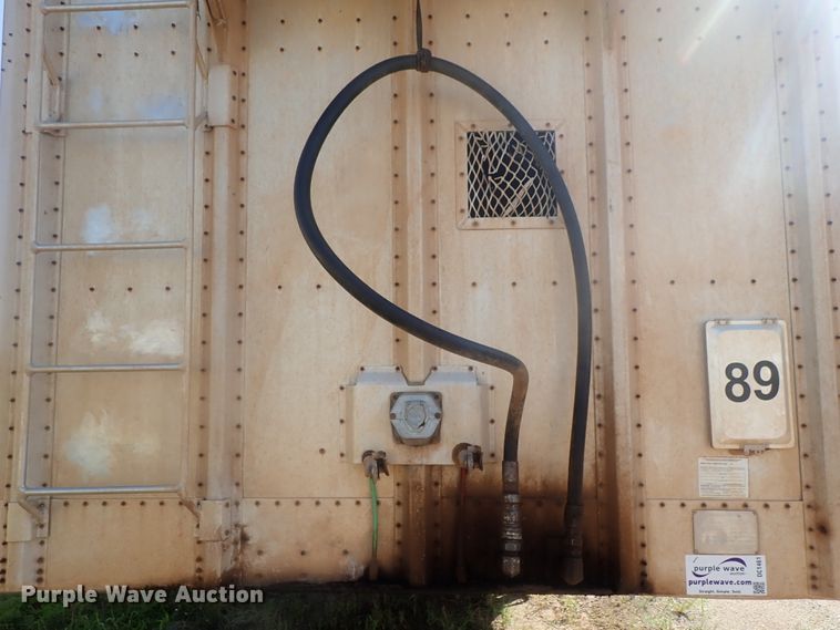 image for item DC1461 2002 Guthrie Wilkens GWFT50 walking floor trailer