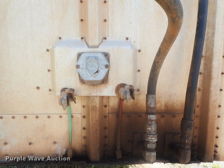 image for item DC1461 2002 Guthrie Wilkens GWFT50 walking floor trailer