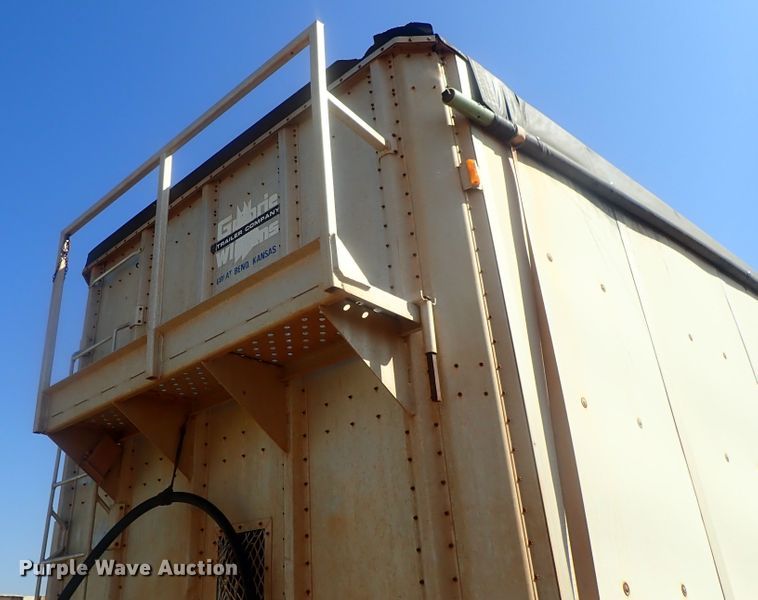 image for item DC1461 2002 Guthrie Wilkens GWFT50 walking floor trailer