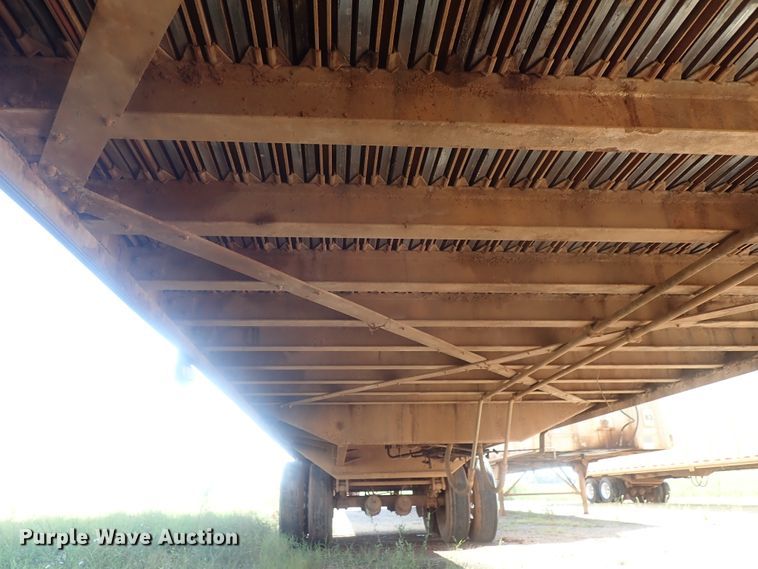 image for item DC1461 2002 Guthrie Wilkens GWFT50 walking floor trailer