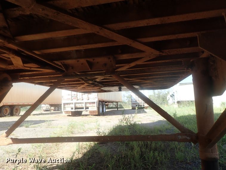 image for item DC1461 2002 Guthrie Wilkens GWFT50 walking floor trailer