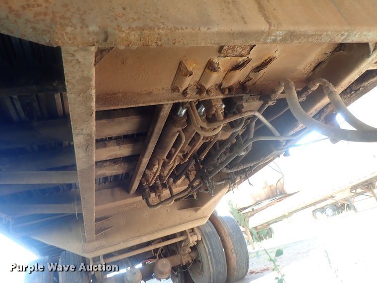 image for item DC1461 2002 Guthrie Wilkens GWFT50 walking floor trailer