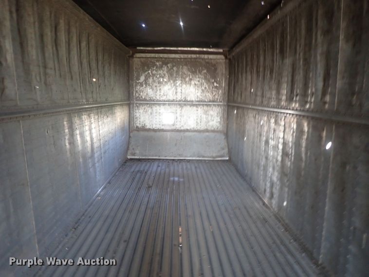 image for item DC1461 2002 Guthrie Wilkens GWFT50 walking floor trailer