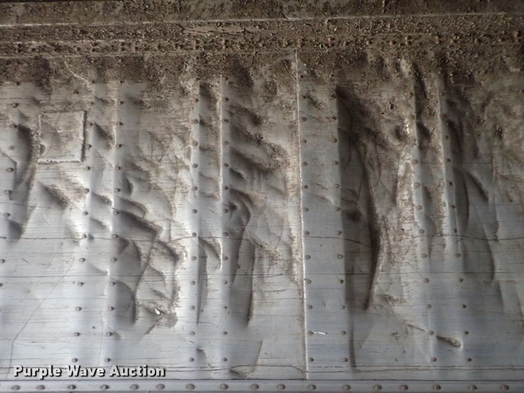 image for item DC1461 2002 Guthrie Wilkens GWFT50 walking floor trailer