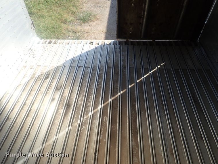 image for item DC1461 2002 Guthrie Wilkens GWFT50 walking floor trailer