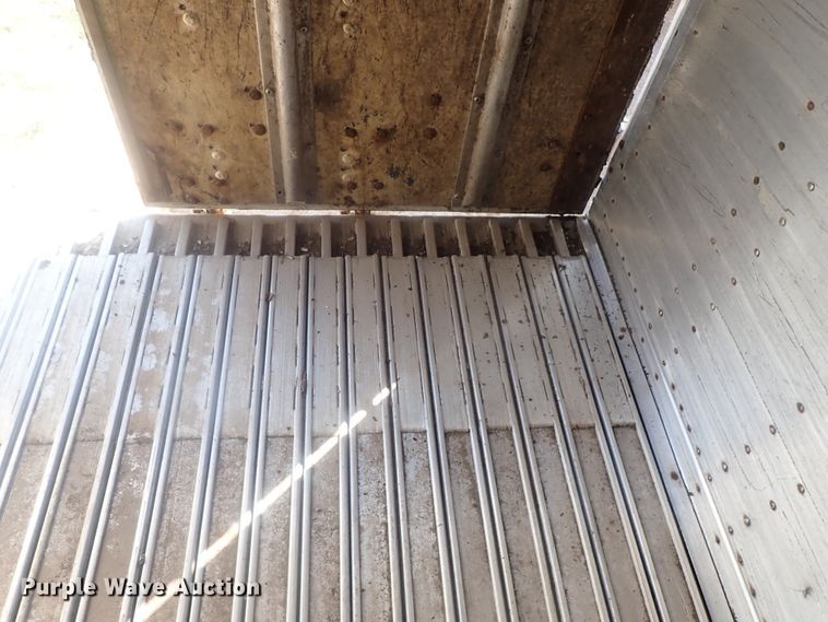 image for item DC1461 2002 Guthrie Wilkens GWFT50 walking floor trailer