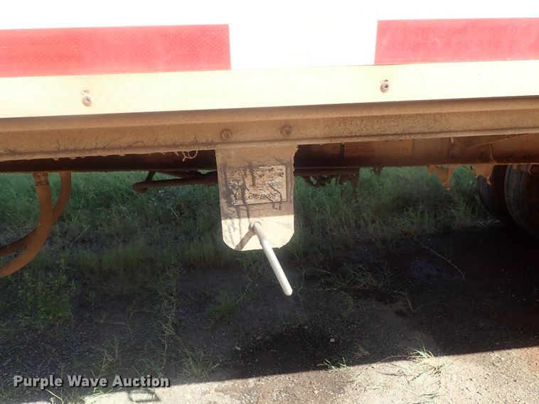 image for item DC1461 2002 Guthrie Wilkens GWFT50 walking floor trailer