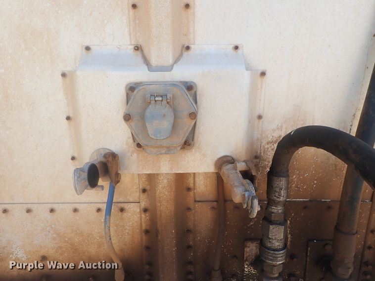 image for item DC1462 2002 Guthrie Wilkens GWFT50 walking floor trailer