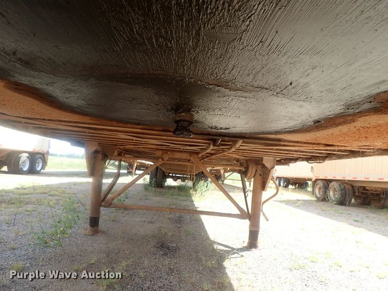 image for item DC1462 2002 Guthrie Wilkens GWFT50 walking floor trailer