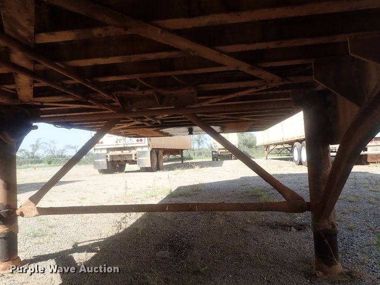 image for item DC1462 2002 Guthrie Wilkens GWFT50 walking floor trailer