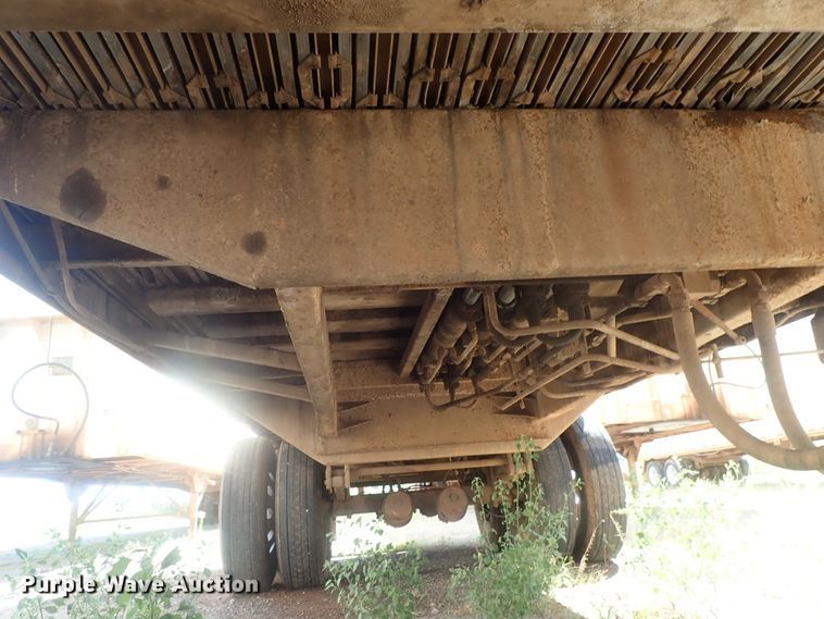 image for item DC1462 2002 Guthrie Wilkens GWFT50 walking floor trailer