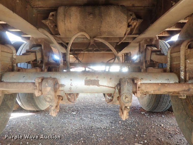 image for item DC1462 2002 Guthrie Wilkens GWFT50 walking floor trailer