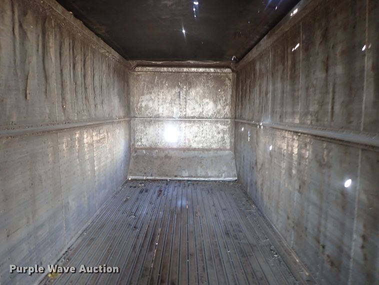 image for item DC1462 2002 Guthrie Wilkens GWFT50 walking floor trailer