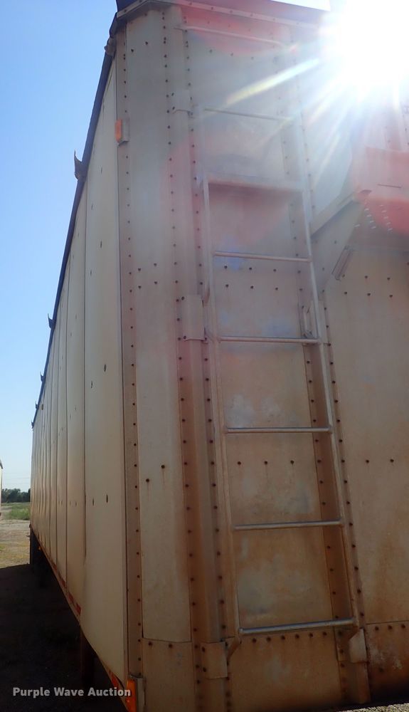 image for item DC1462 2002 Guthrie Wilkens GWFT50 walking floor trailer