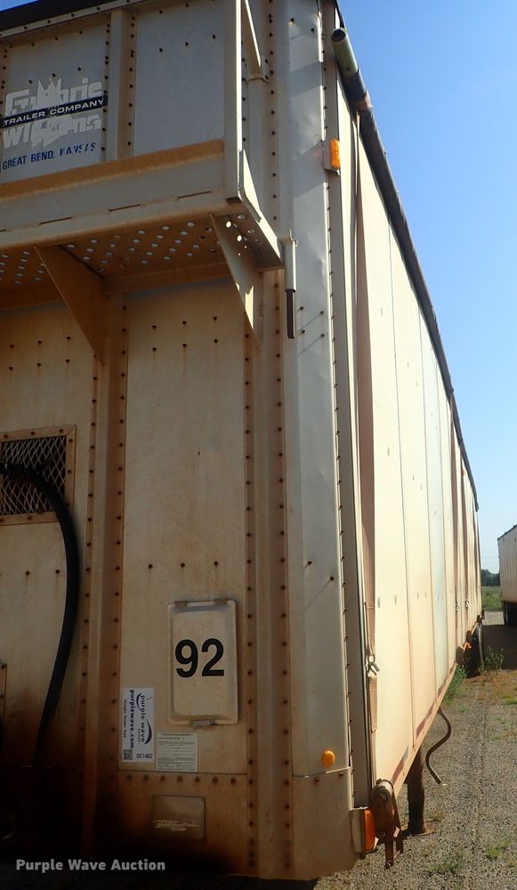 image for item DC1462 2002 Guthrie Wilkens GWFT50 walking floor trailer