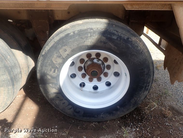 image for item DC1462 2002 Guthrie Wilkens GWFT50 walking floor trailer