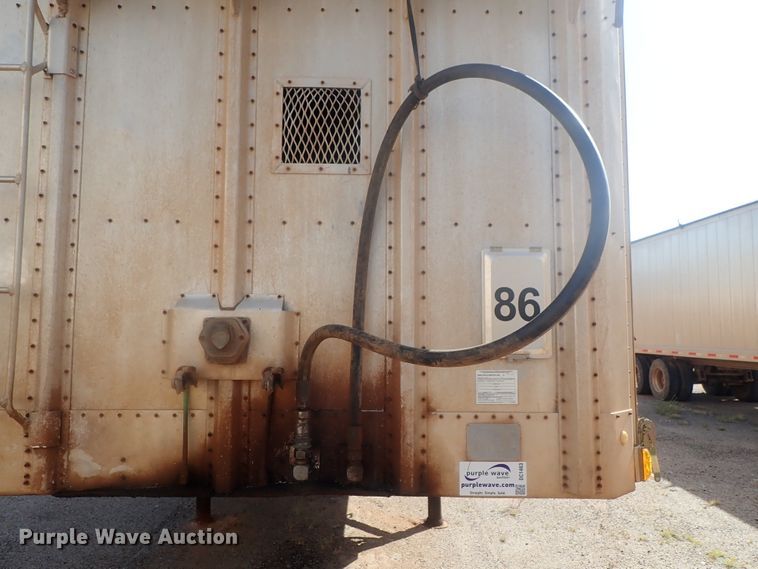 image for item DC1463 2002 Guthrie Wilkens GWFT50 walking floor trailer