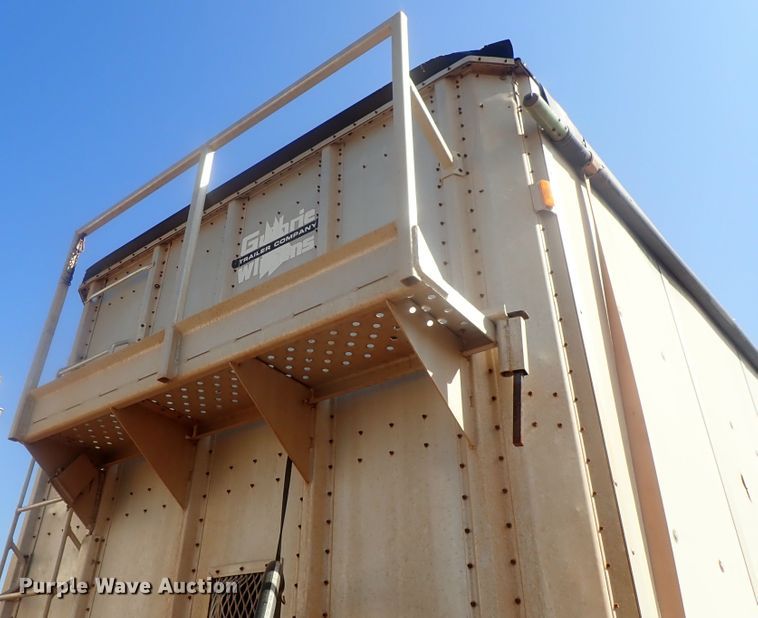 image for item DC1463 2002 Guthrie Wilkens GWFT50 walking floor trailer