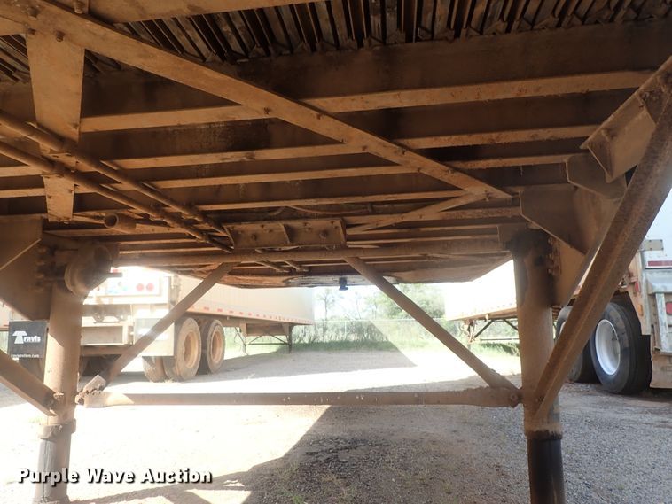 image for item DC1463 2002 Guthrie Wilkens GWFT50 walking floor trailer